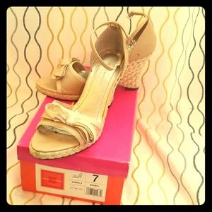 Isaac Mizrahi wedge sandals